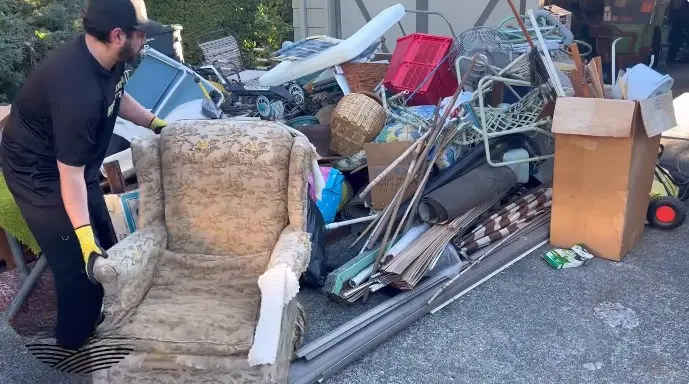 What is junk removal? All about the junk hauling